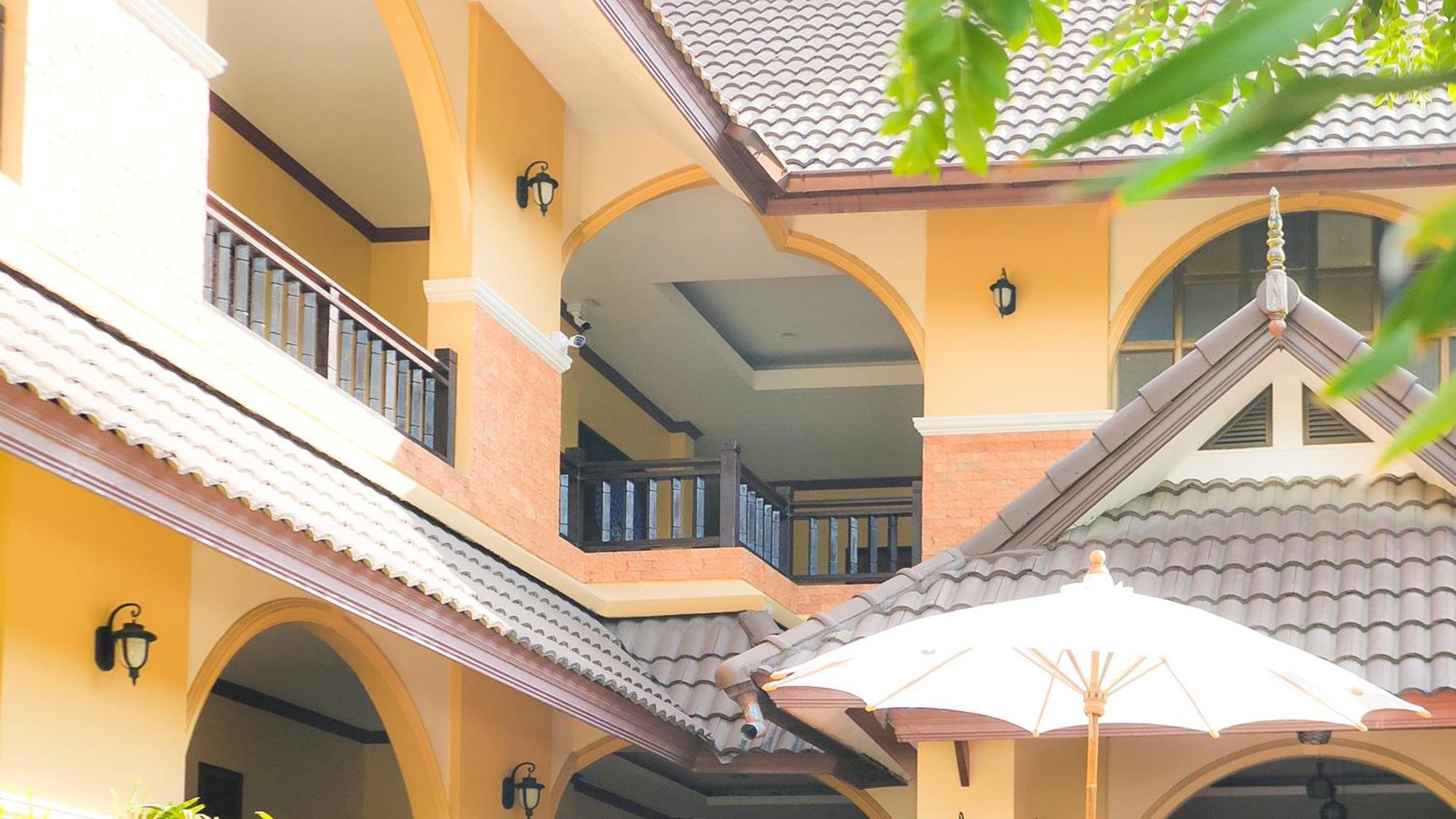 Siam Avari Hotel, تْشينيغْرايْ المظهر الخارجي الصورة