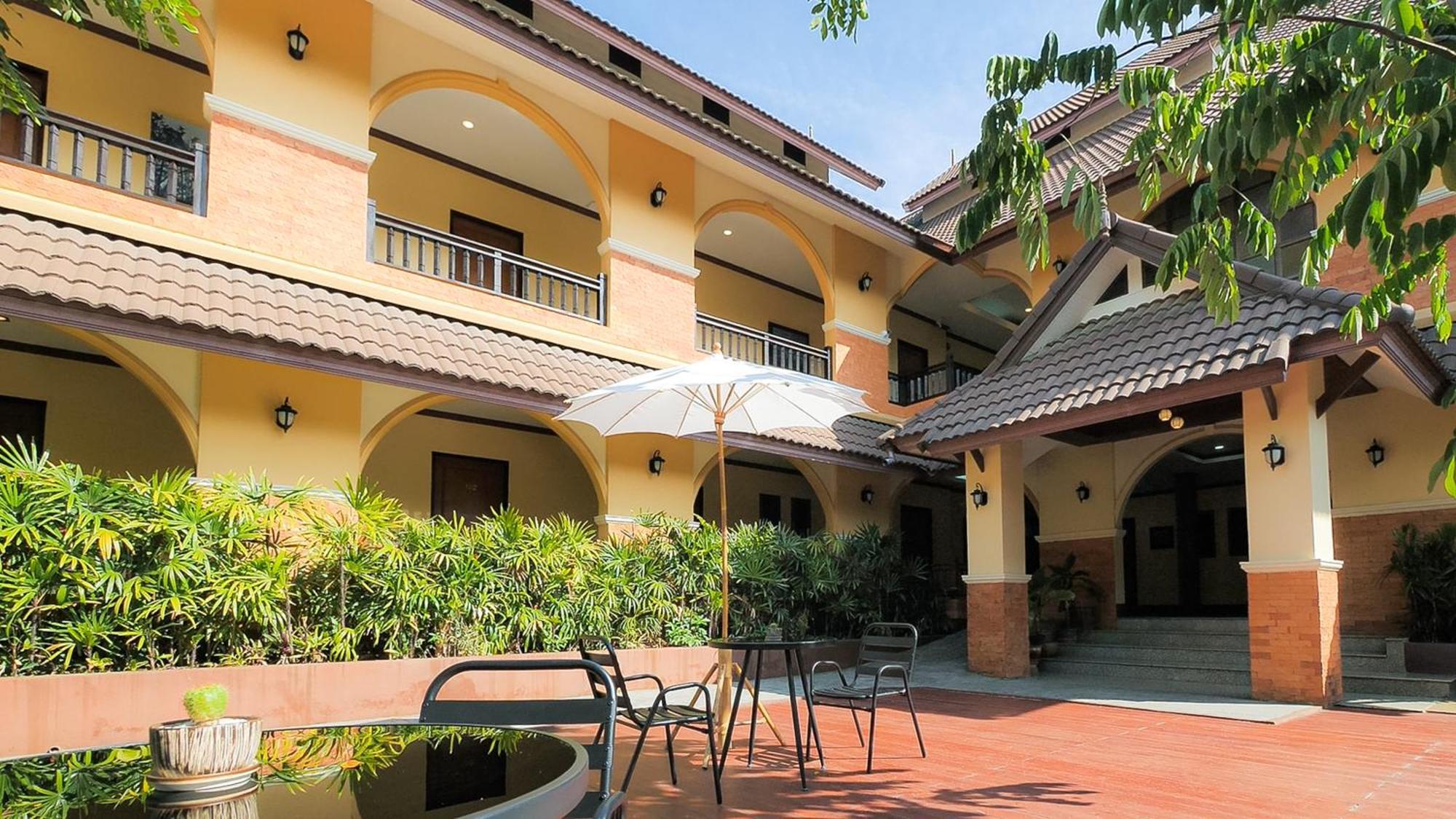 Siam Avari Hotel, تْشينيغْرايْ المظهر الخارجي الصورة